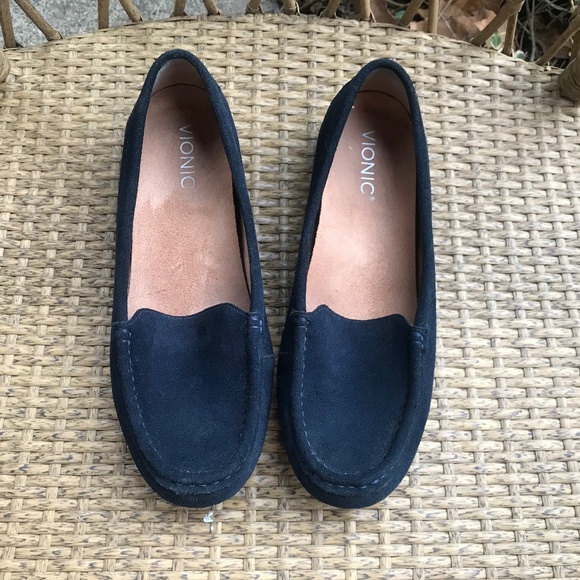 Vionic Debbie Suede Moccasins-9W Navy - Picture 1 of 3